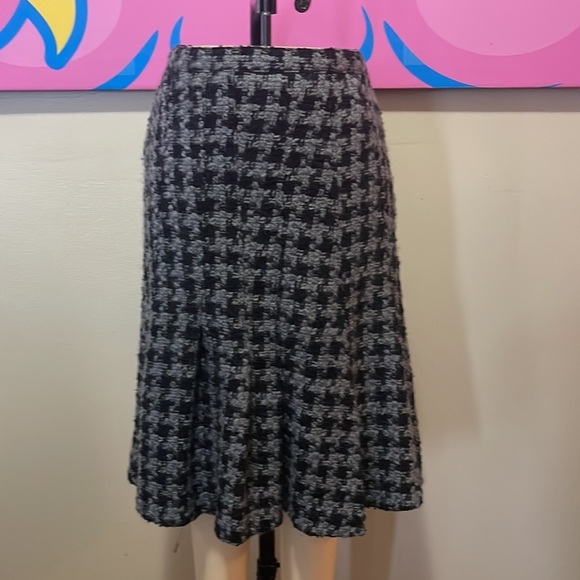 Moschino Cheap Chic Gray Black Wool Tweed Houndstooth Trumpet Skirt - Picture 2 of 10